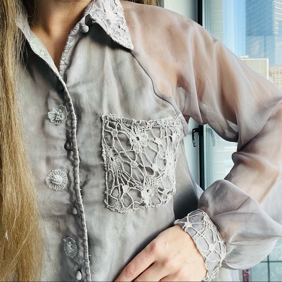 Anthropologie RYU: Flare LACE & GRAY Guipure Chiffon Cut Out Blouse Top - Picture 15 of 17